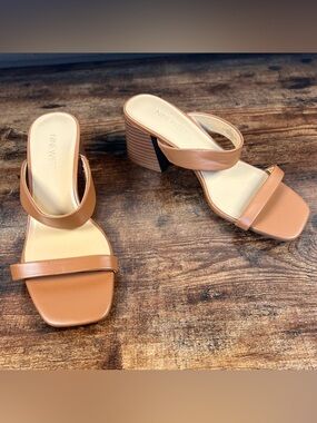 Nine West Sandal Tan Stack Block Heel Double Strap Casual Women's 7